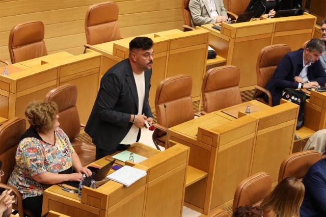 Toman posesión sete novas deputadas e deputados do Parlamento de Galicia